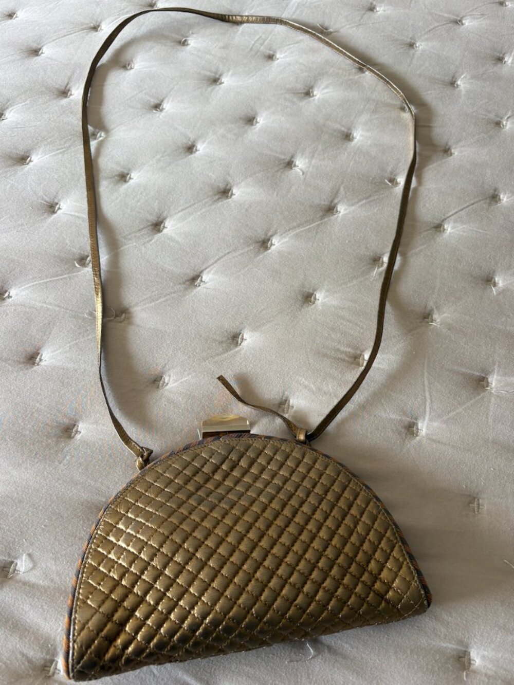 1990's Bottega Veneta Gold Quilted Clutch with Lucite Clasp - Picture 2 of 6